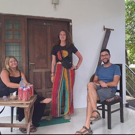 Abru'S Holidays International Travelers Alappuzha Экстерьер фото